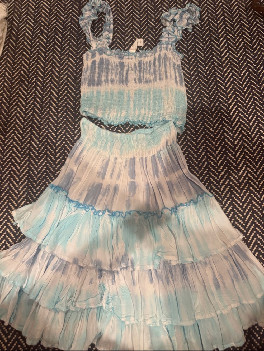 Women’s Two-Piece Light Blue Tie-Dye Ruffled Set